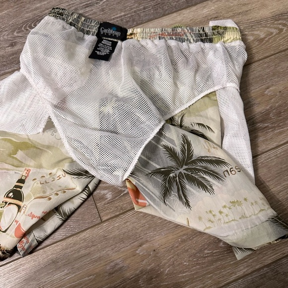 🖤 Caribbean swim  trunk with new condition. - Picture 5 of 10